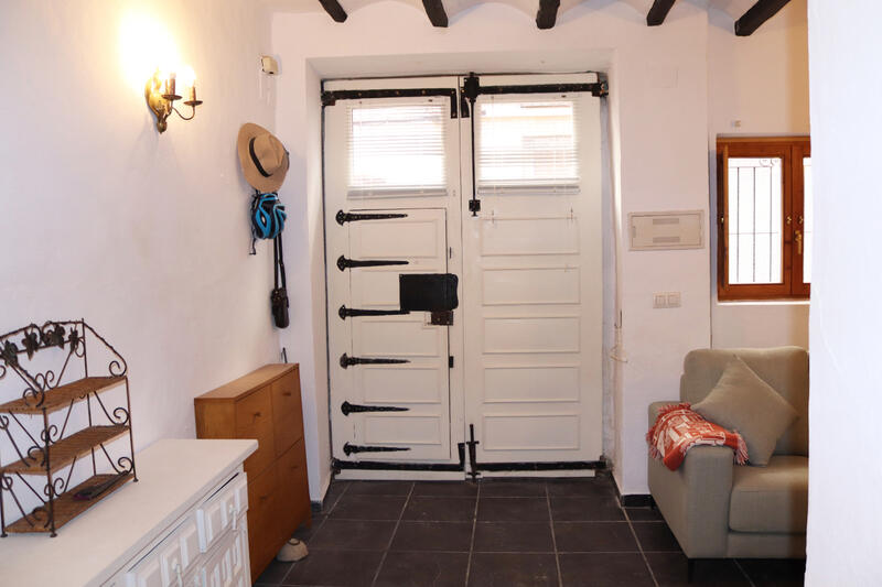 3 bedroom Townhouse for sale