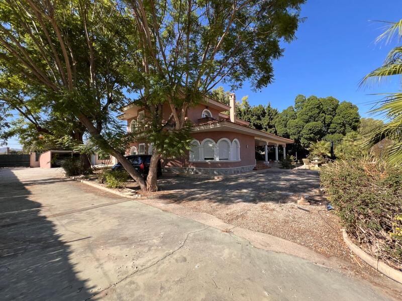 7 soveværelse Villa til salg