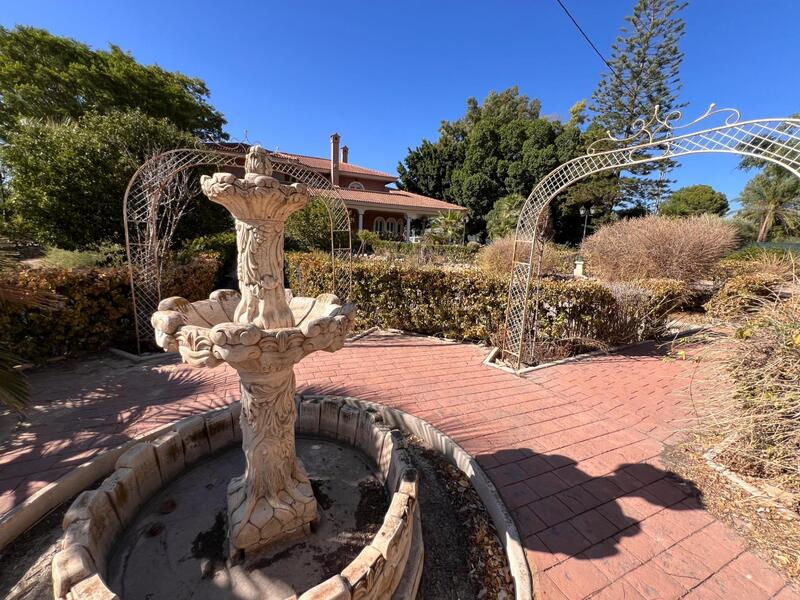 7 soveværelse Villa til salg