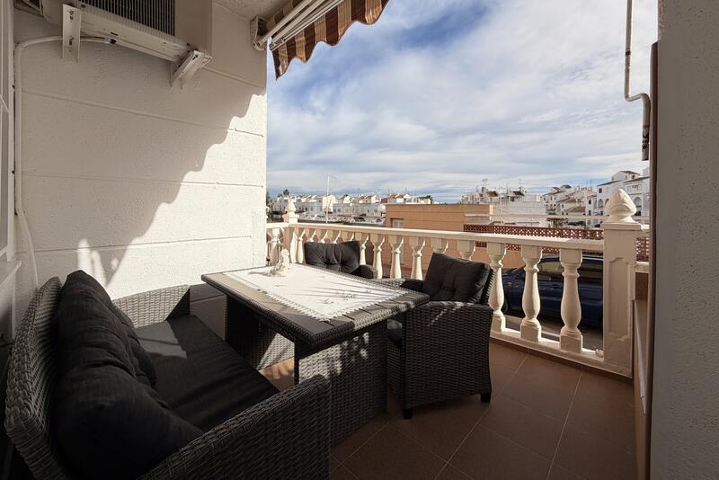 Apartamento en venta en Torrevieja, Alicante