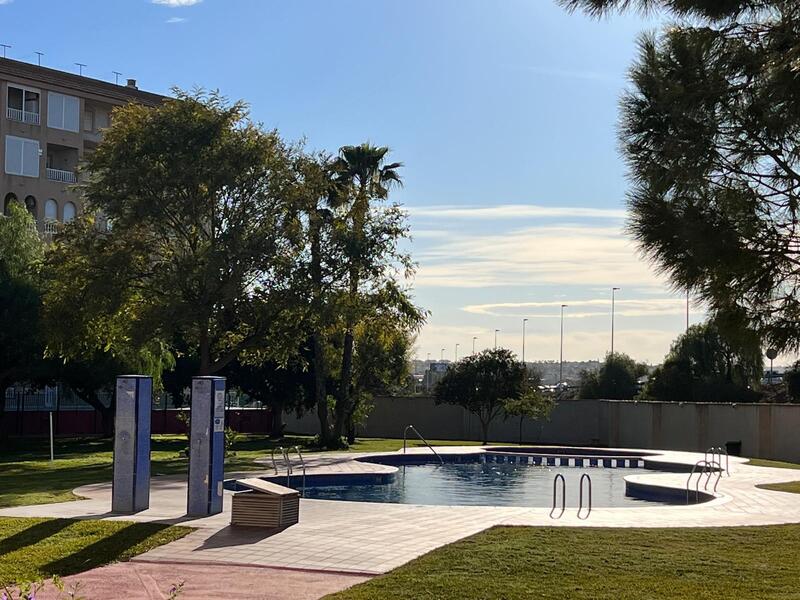 Appartement Te koop in Torrevieja, Alicante