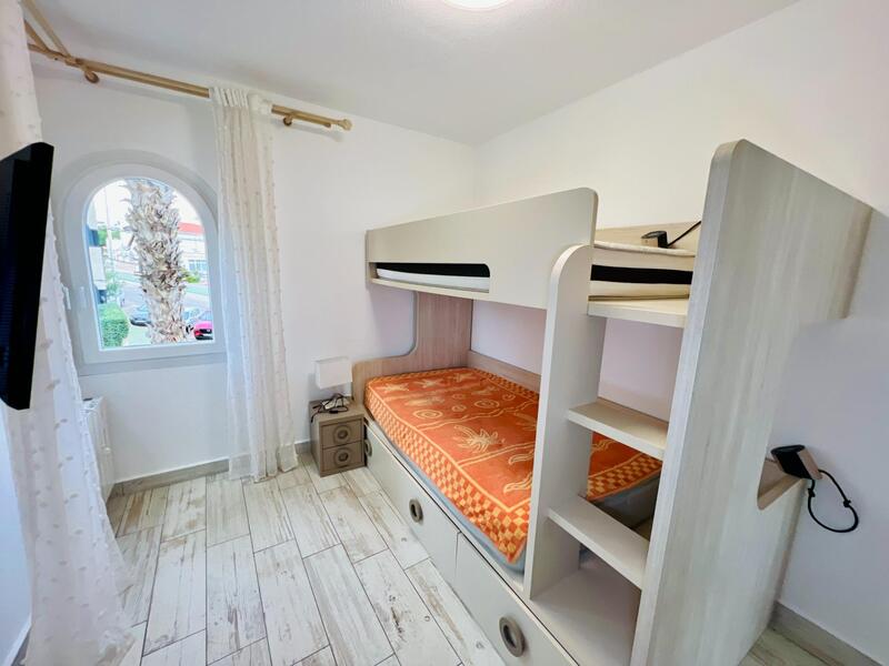 2 спальная комната квартира продается