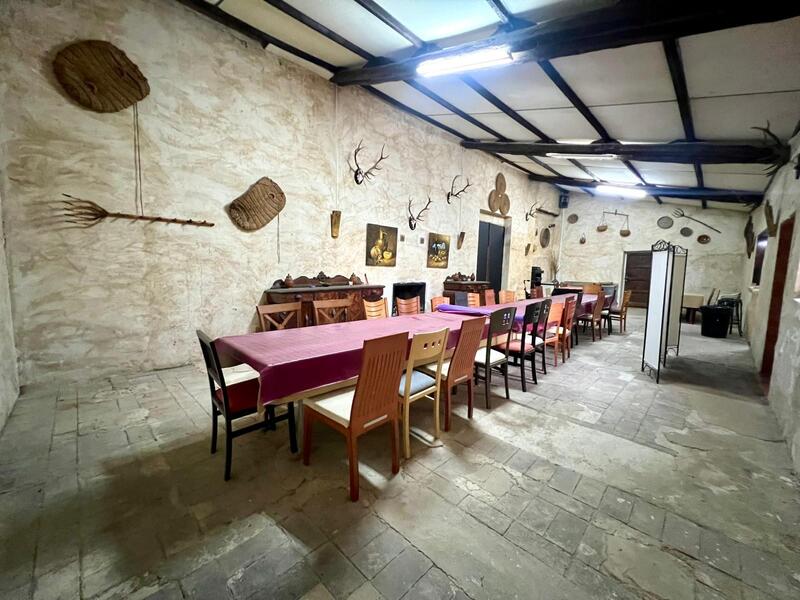 4 bedroom Country House for sale