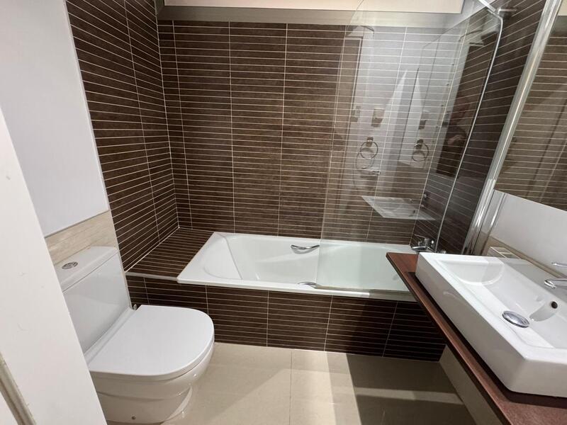 3 спальная комната городская тюрьма продается