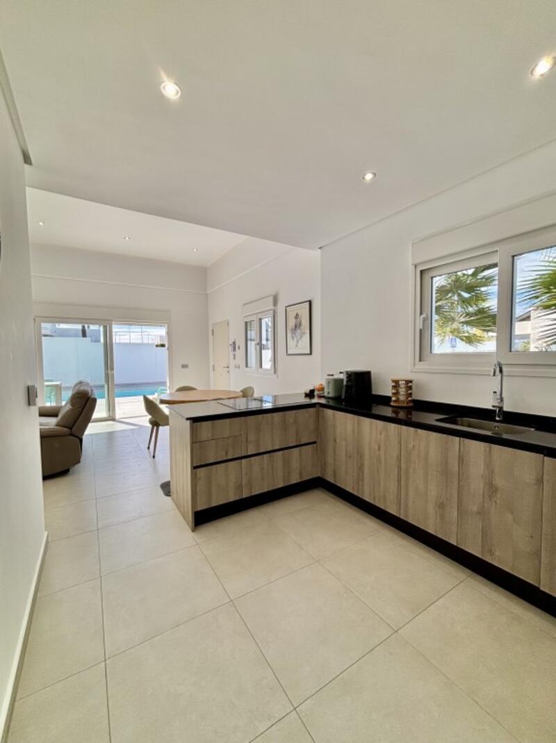 3 Cuarto Villa en venta