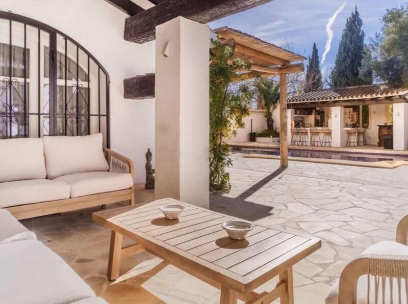 5 bedroom Villa for sale