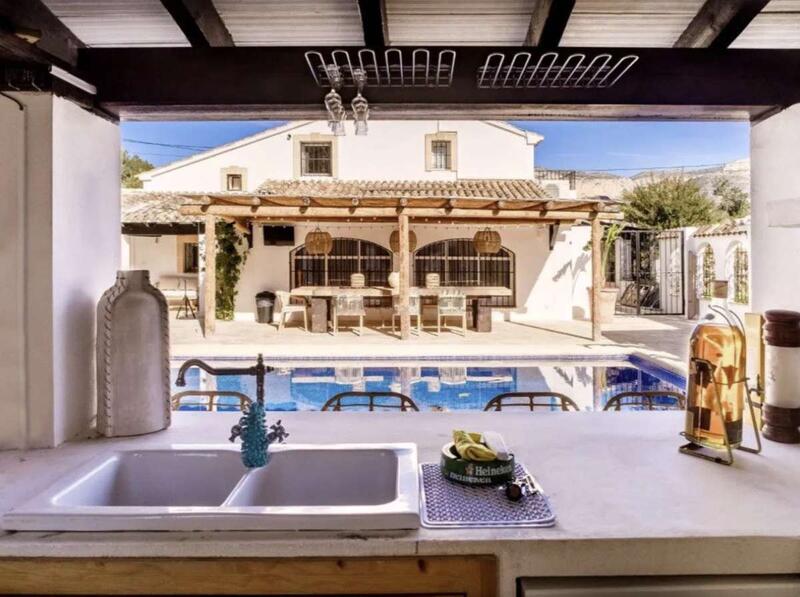 5 bedroom Villa for sale