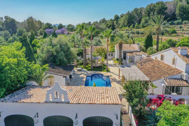 5 bedroom Villa for sale