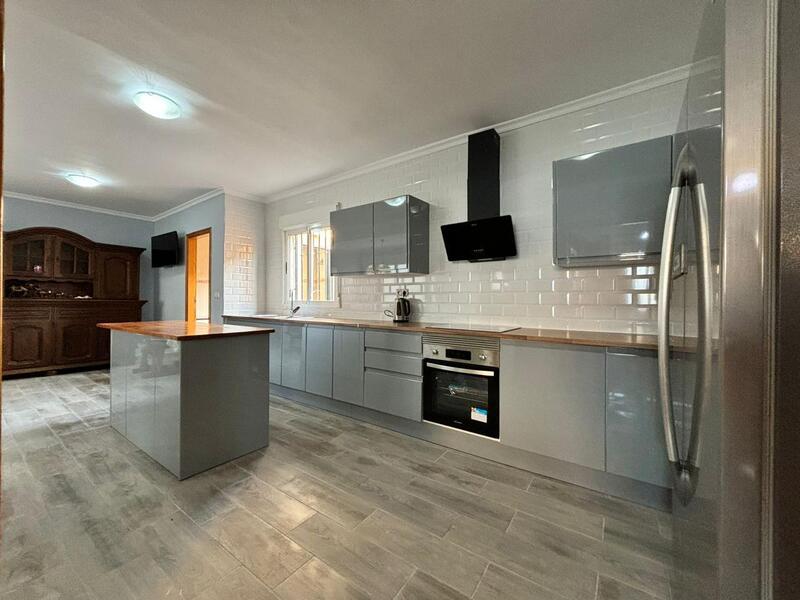 5 bedroom Villa for sale