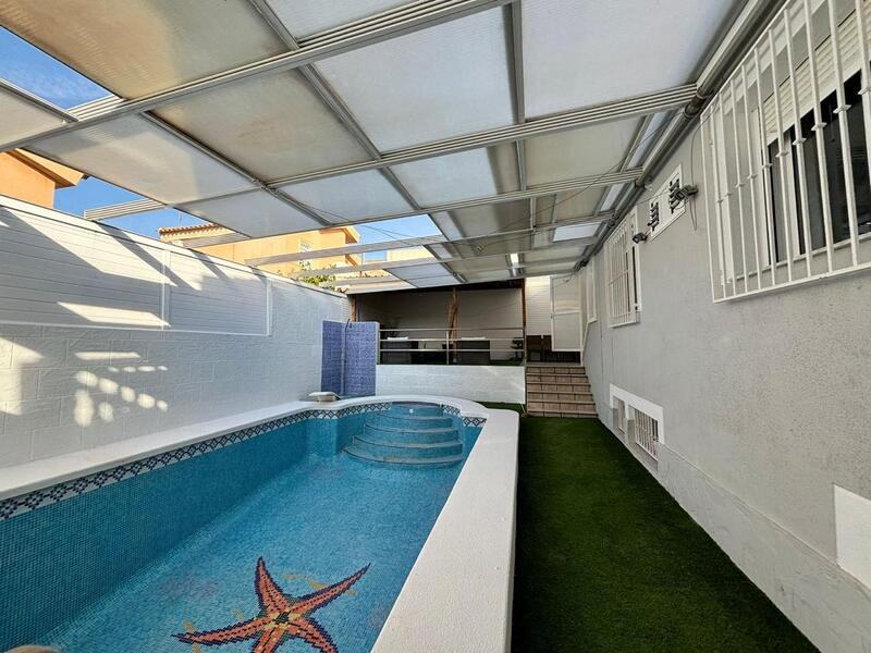 5 bedroom Villa for sale