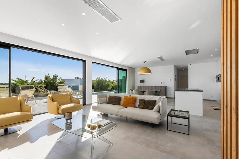 4 спальная комната вилла продается