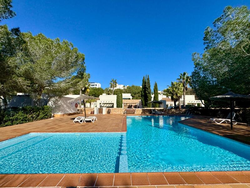 3 спальная комната вилла продается