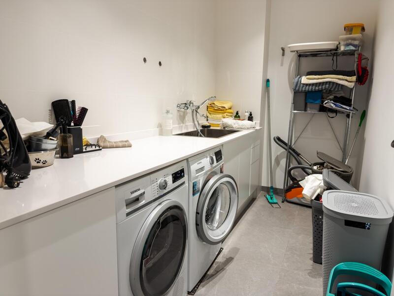 6 спальная комната вилла продается