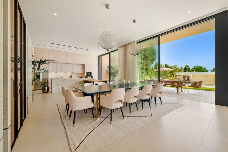 6 bedroom Villa for sale 6 bedroom Villa for sale