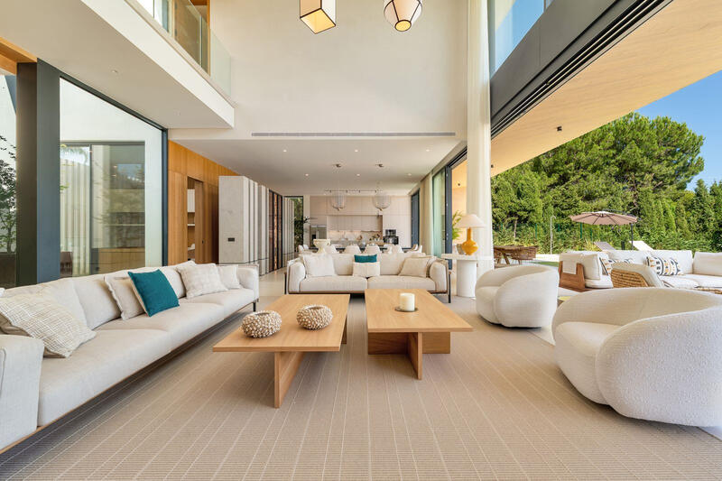 6 bedroom Villa for sale 6 bedroom Villa for sale