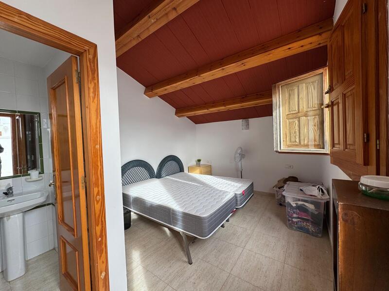 3 bedroom Townhouse for sale