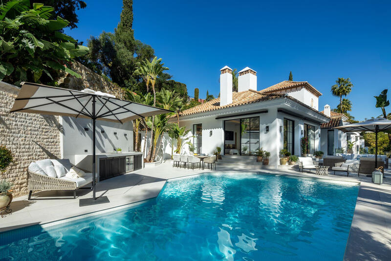 Villa en venta en Benahavis, Málaga