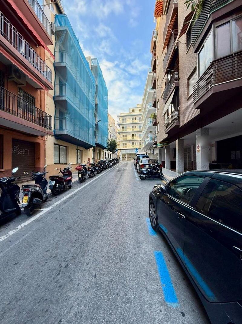 Kommersiella fastigheter till salu