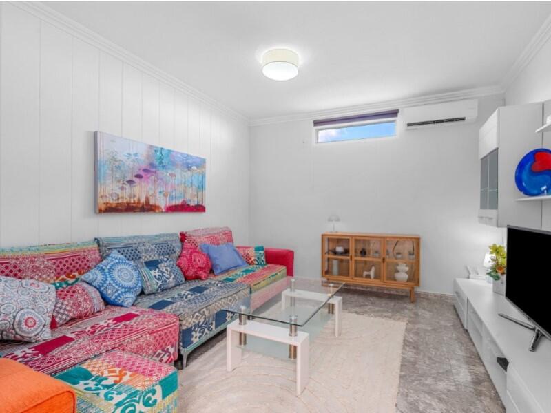 7 bedroom Villa for sale