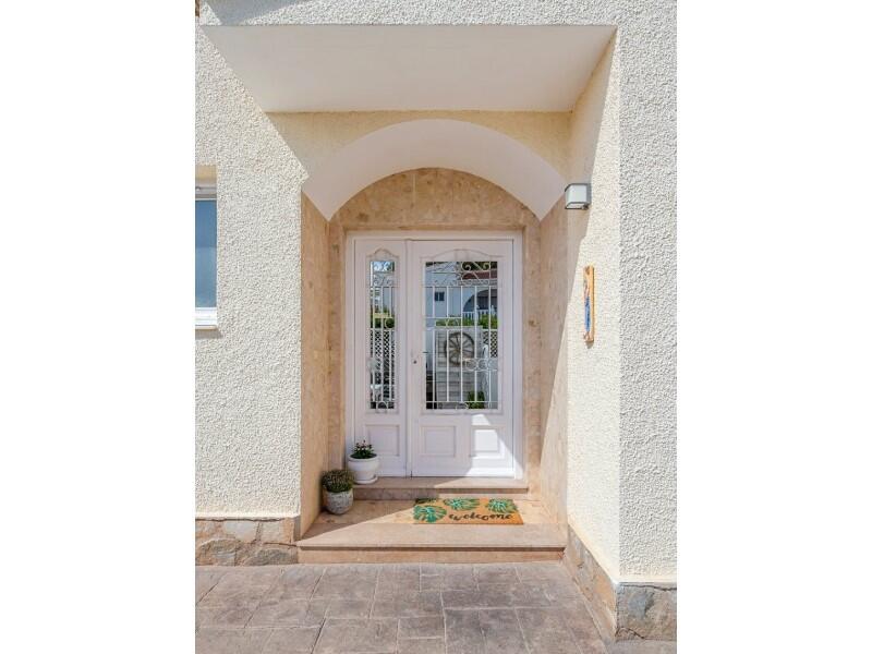 7 bedroom Villa for sale