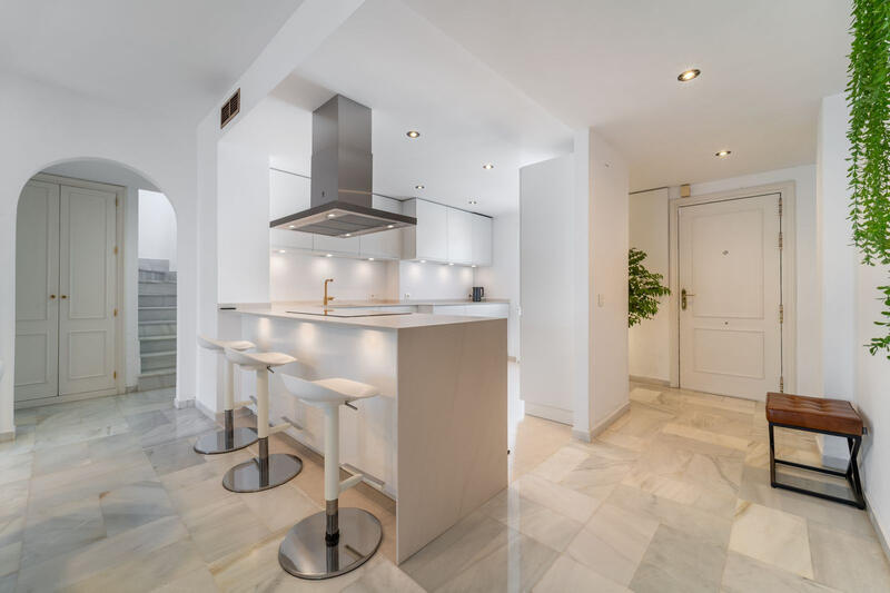 3 bedroom Apartment for sale