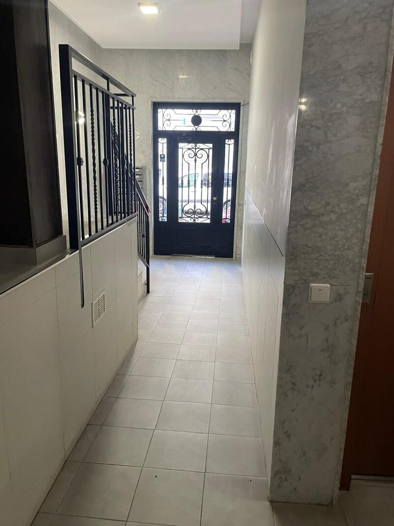 3 bedroom Apartment for sale