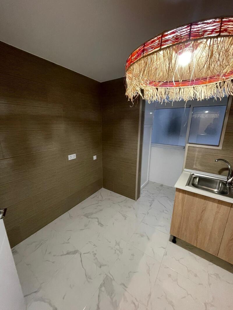 3 bedroom Apartment for sale