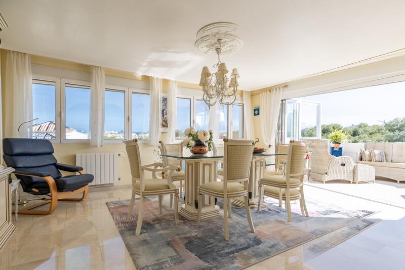 3 bedroom Apartment for sale