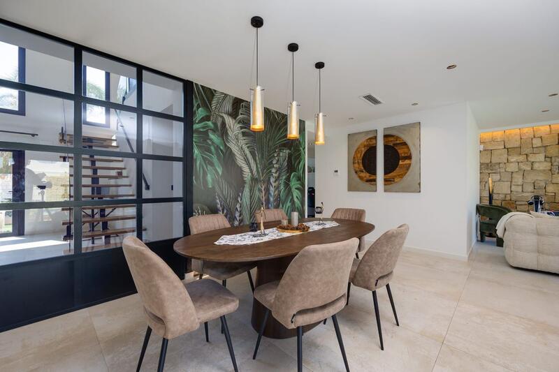 5 bedroom Villa for sale