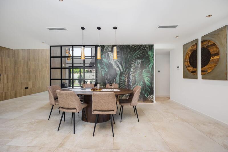 5 bedroom Villa for sale