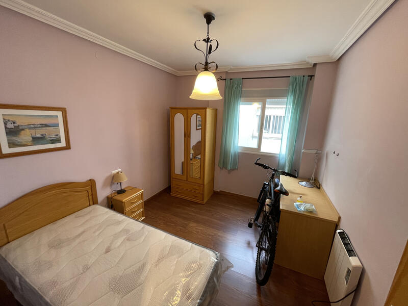 4 bedroom Apartment for sale