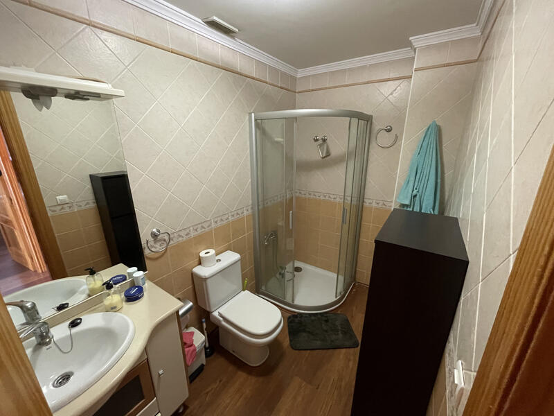 4 bedroom Apartment for sale