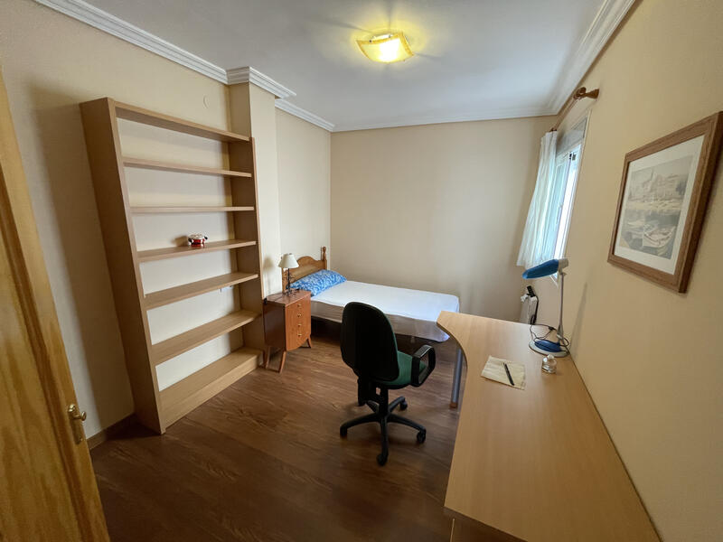 4 bedroom Apartment for sale