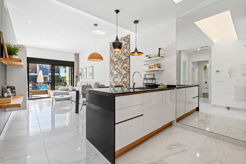 2 bedroom Apartment for sale