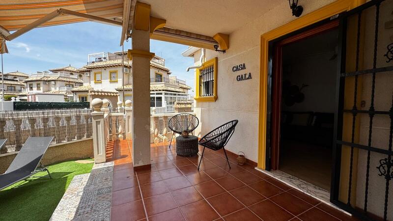 3 bedroom Townhouse for sale