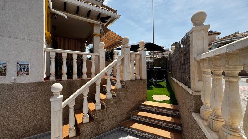 3 bedroom Townhouse for sale