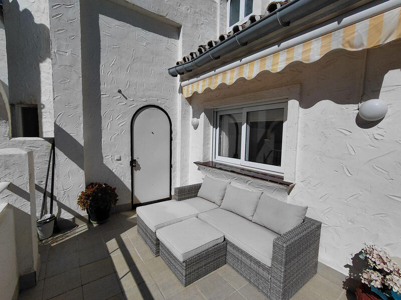 3 bedroom Apartment for sale