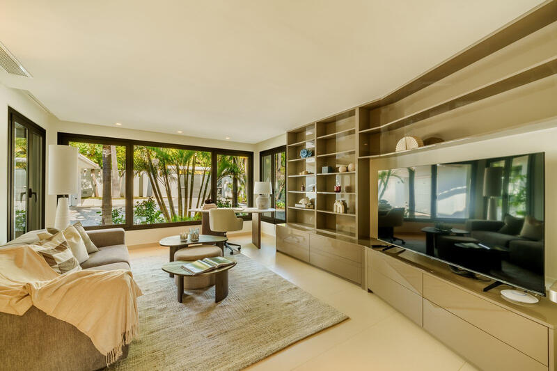 5 bedroom Villa for sale