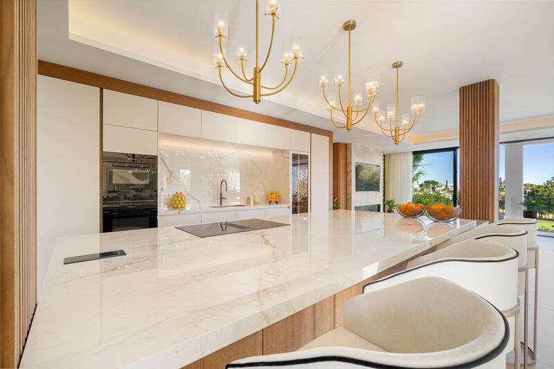 6 bedroom Villa for sale