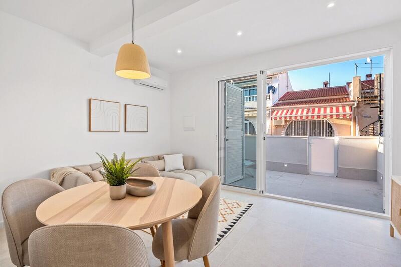 2 bedroom Townhouse for sale