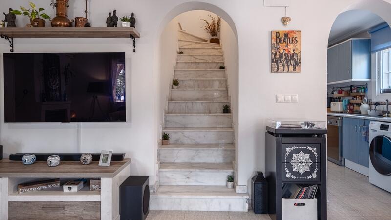 6 bedroom Villa for sale