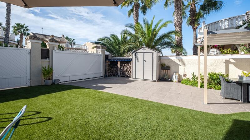 6 bedroom Villa for sale