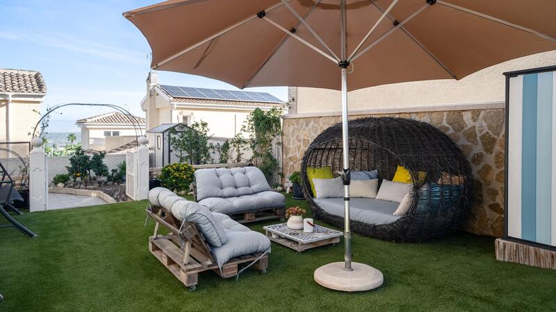 6 bedroom Villa for sale