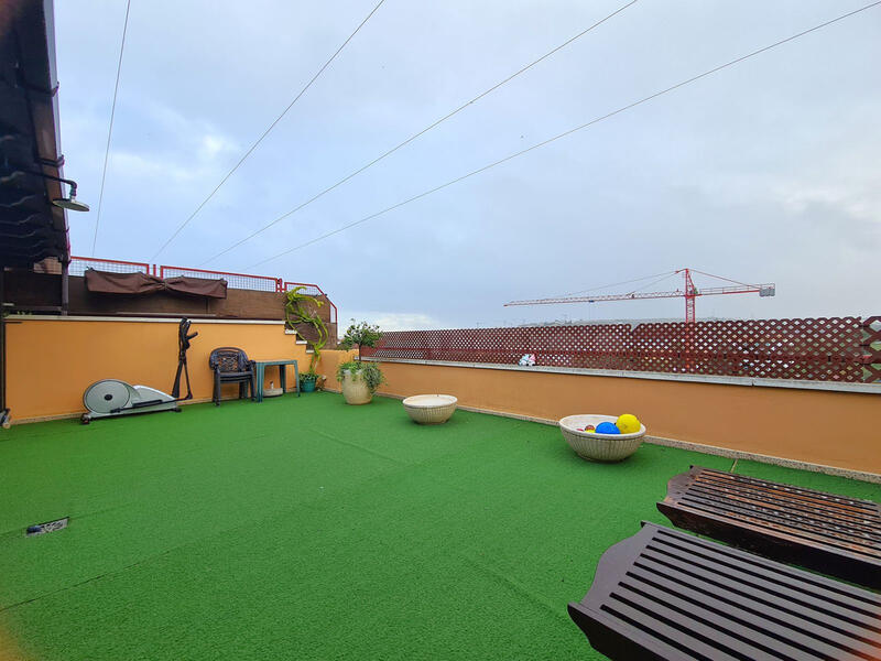 4 bedroom Apartment for sale