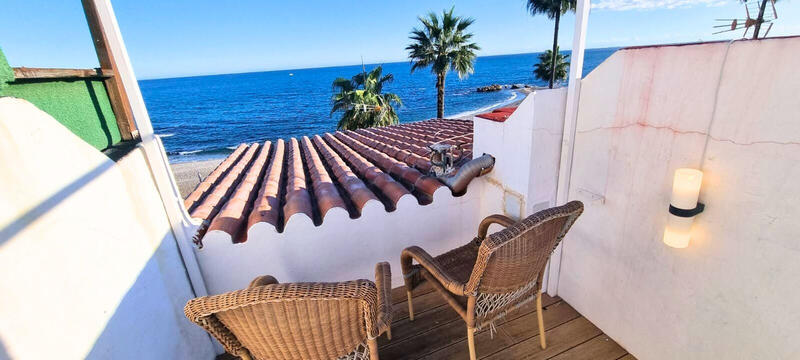 1 bedroom Townhouse for sale