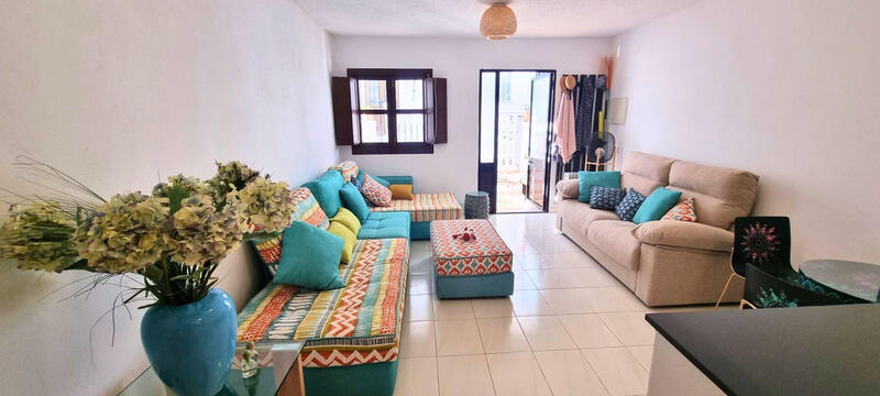 1 bedroom Townhouse for sale