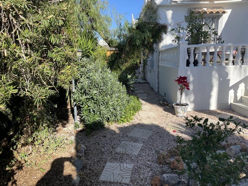 2 Schlafzimmer Villa zu verkaufen