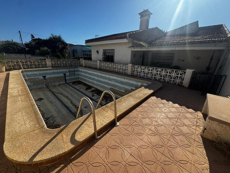 5 bedroom Villa for sale