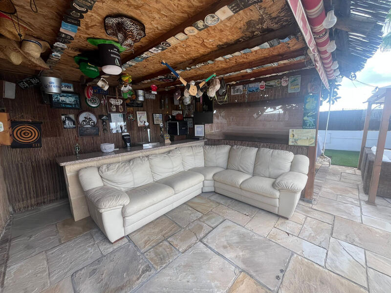 6 bedroom Villa for sale 6 bedroom Villa for sale