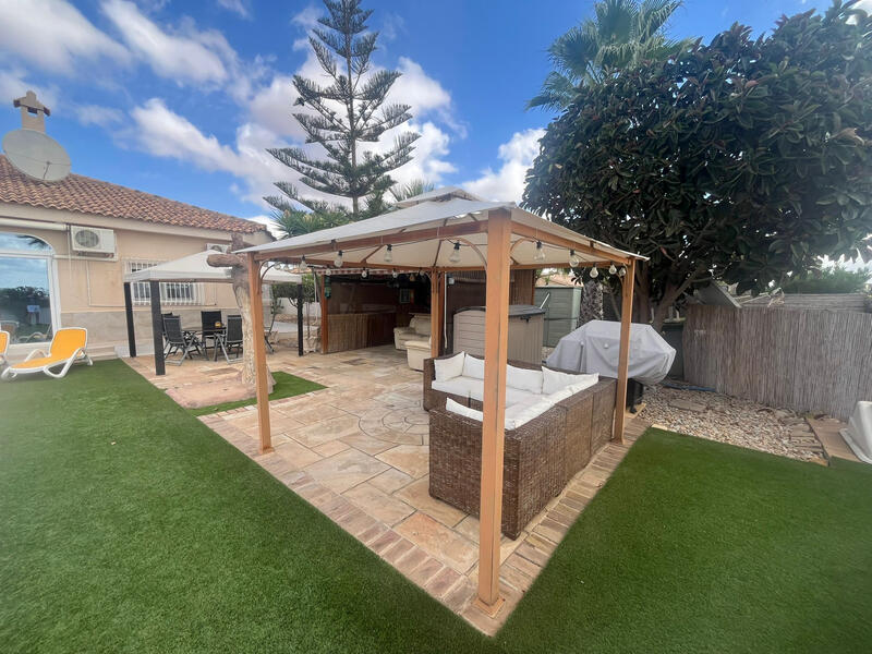 6 bedroom Villa for sale 6 bedroom Villa for sale